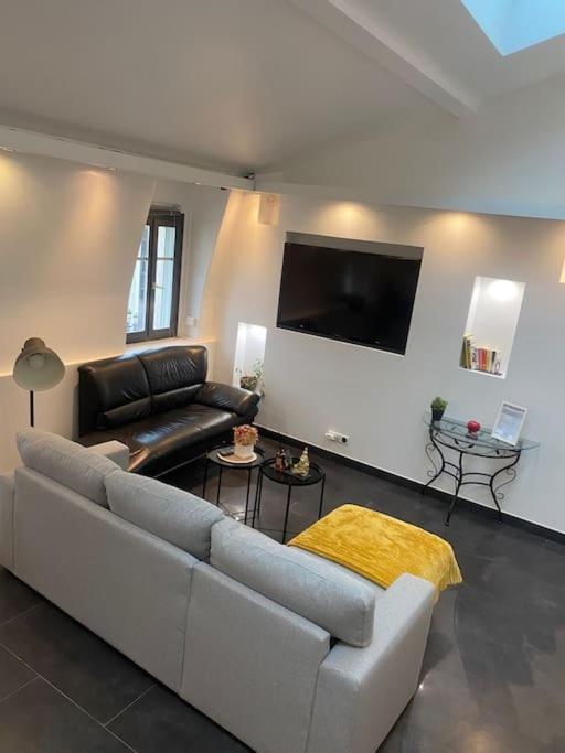 La Parenthese- Place Martroi- Vue- Clim Reversible