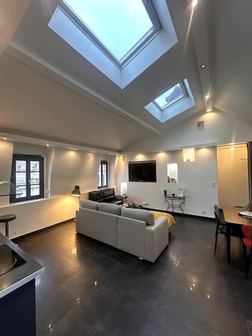 La Parenthese- Place Martroi- Vue- Clim Reversible Orleans